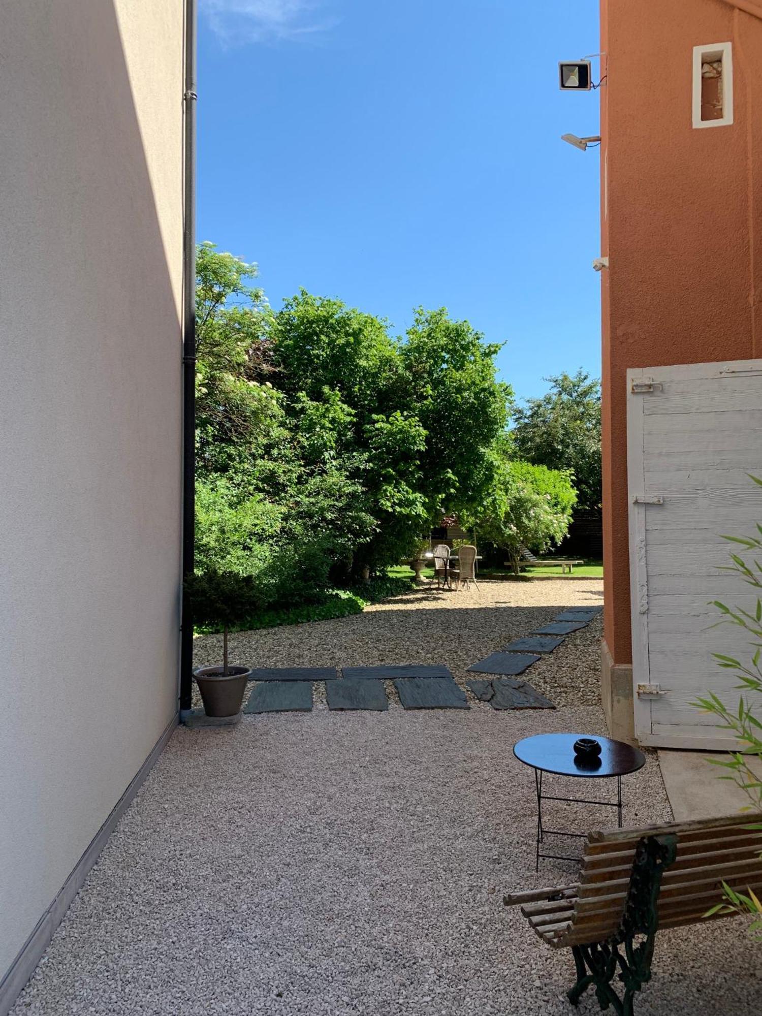 Studio En Ville Et Campagne Люан Екстериор снимка