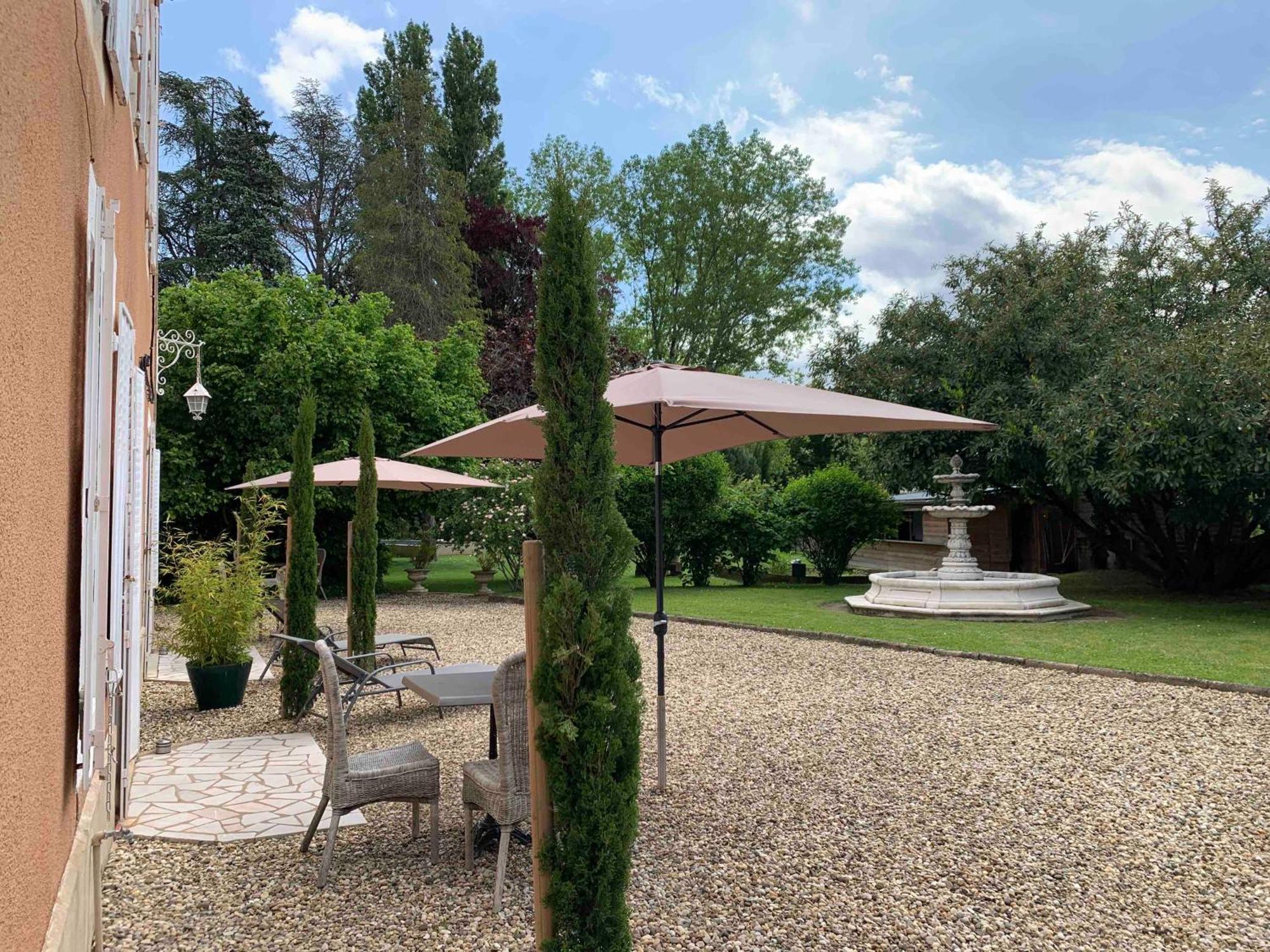 Studio En Ville Et Campagne Люан Екстериор снимка